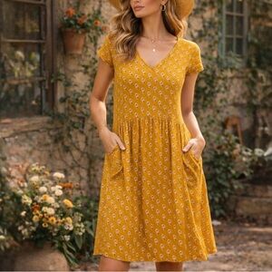 Garnet Hill yellow floral crepe/ shift dress ❤️